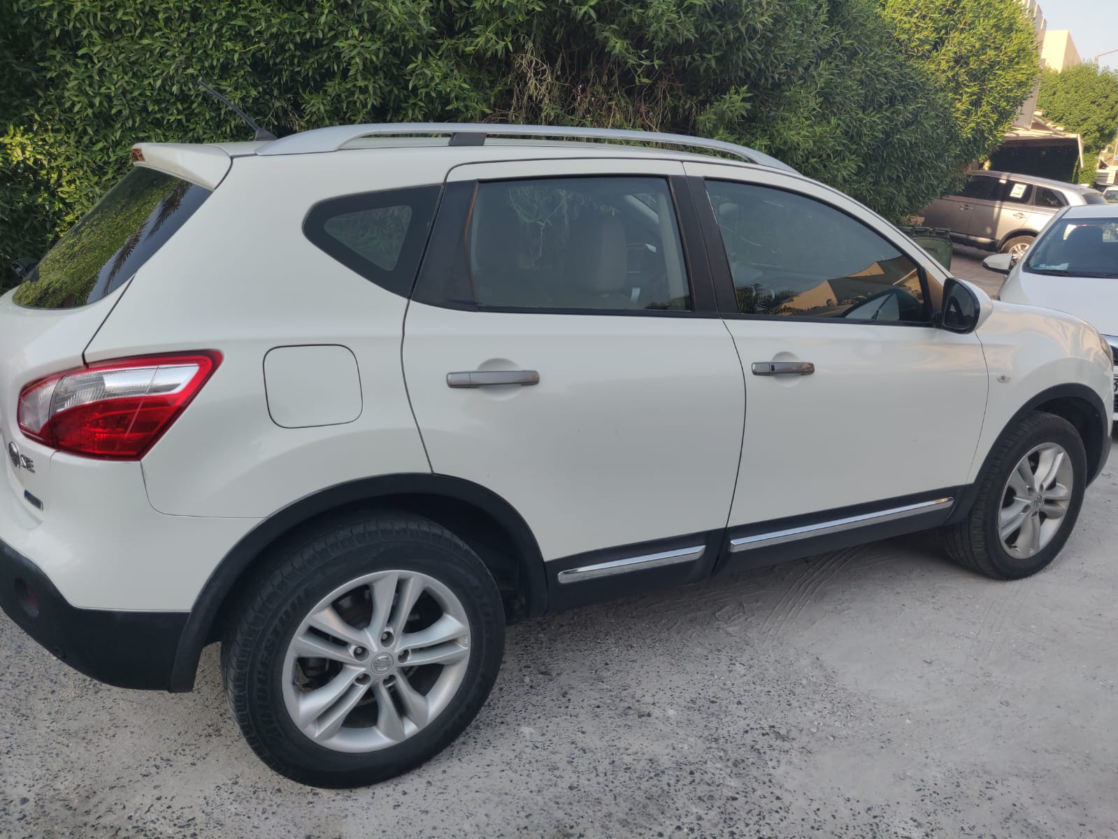 Nissan qashqai 2011 год